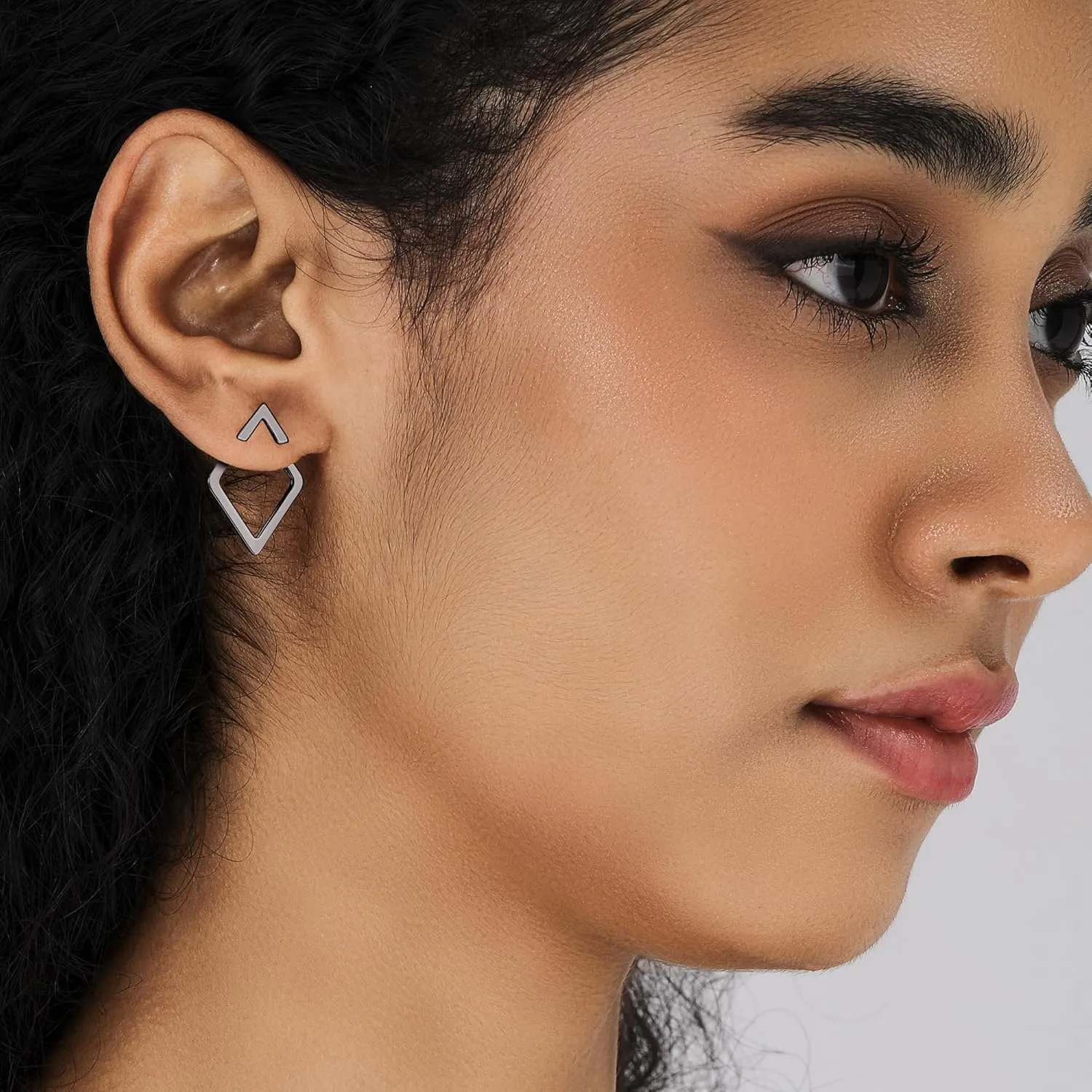 Boho Geometric Stud Earrings Jackets for Women Minimalist Geometric Stainless Steel Gold Earrings for Women Pattern Stud Earrings for Women Stylish Earrings