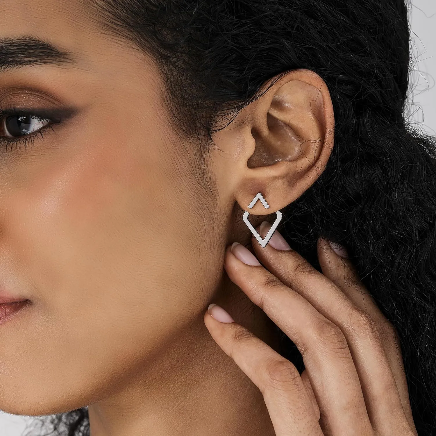 Boho Geometric Stud Earrings Jackets for Women Minimalist Geometric Stainless Steel Gold Earrings for Women Pattern Stud Earrings for Women Stylish Earrings