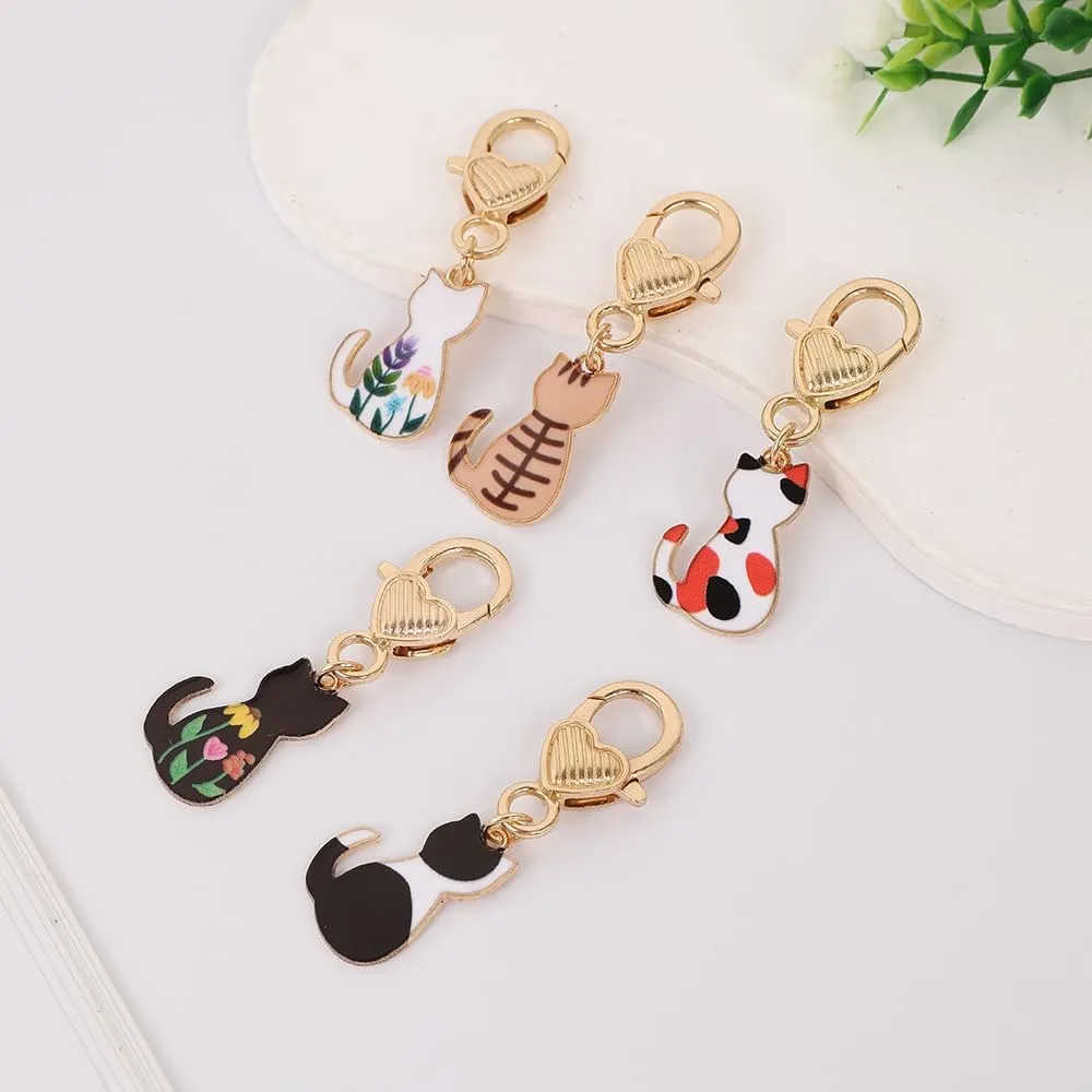 Cat Lover Gifts Funny Kawaii Black White Cat keychain Cute Enamel Flower Bag Charms for Backpack Aesthetic Decor