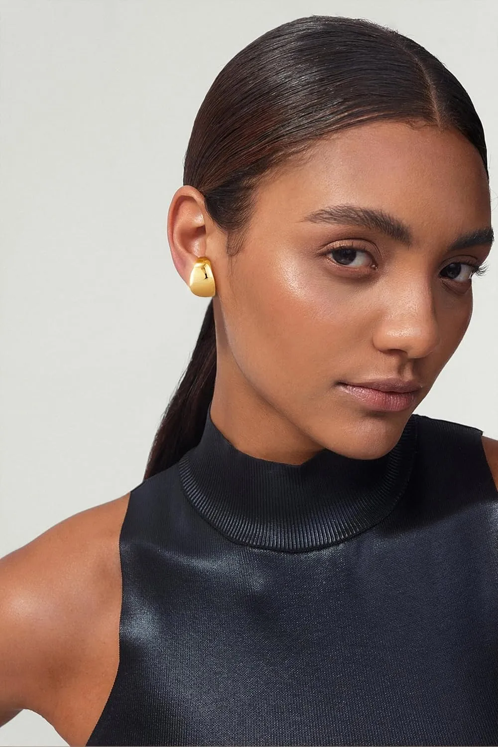 Chunky Earrings for Women Trendy Mixed Metal Earrings Gold And Silver Earring Thick Gold Hoop Earrings 14K Gold Plated Chunky Hoop Earring Two Tone Earring for Women Jewelry