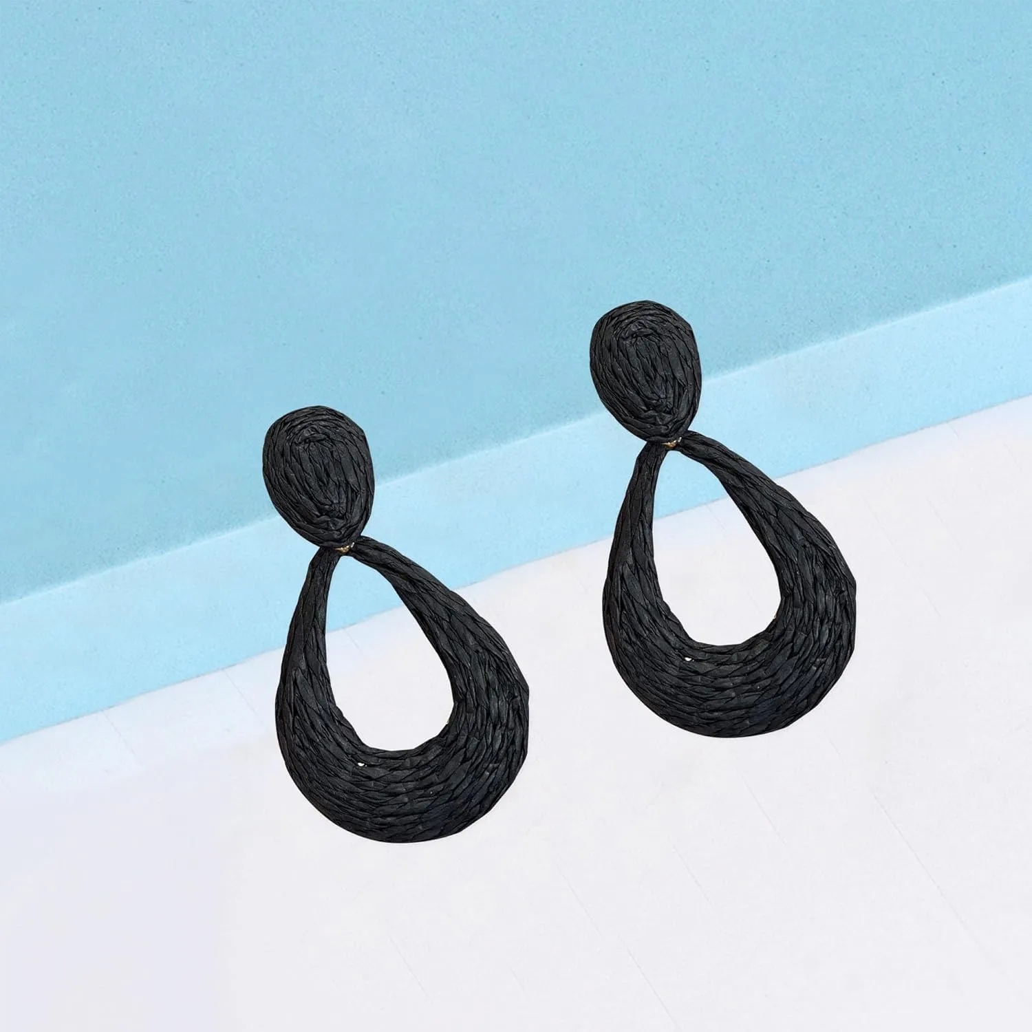 GBAHFY Boho Raffia Teardrop Stud Earrings Handmade Statement Bohemian Teardrop Dangle Earrings for Women