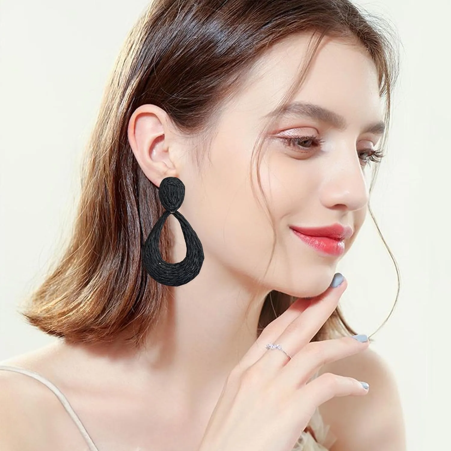 GBAHFY Boho Raffia Teardrop Stud Earrings Handmade Statement Bohemian Teardrop Dangle Earrings for Women