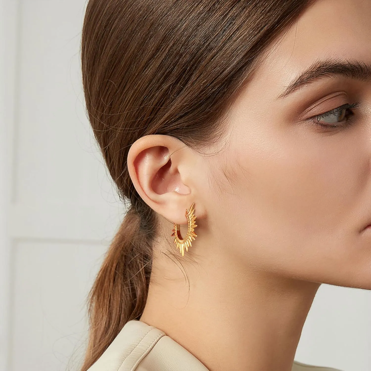 Gold Hoop Earrigs for Women 14K Gold Plated Lightweight Chunky Gold Hoops Jewelry Hypoallergenic Dainty Earring Studs Trendy Sun Spike Hoops Illusion Earrings Double Twist Huggie Hoop Earrings