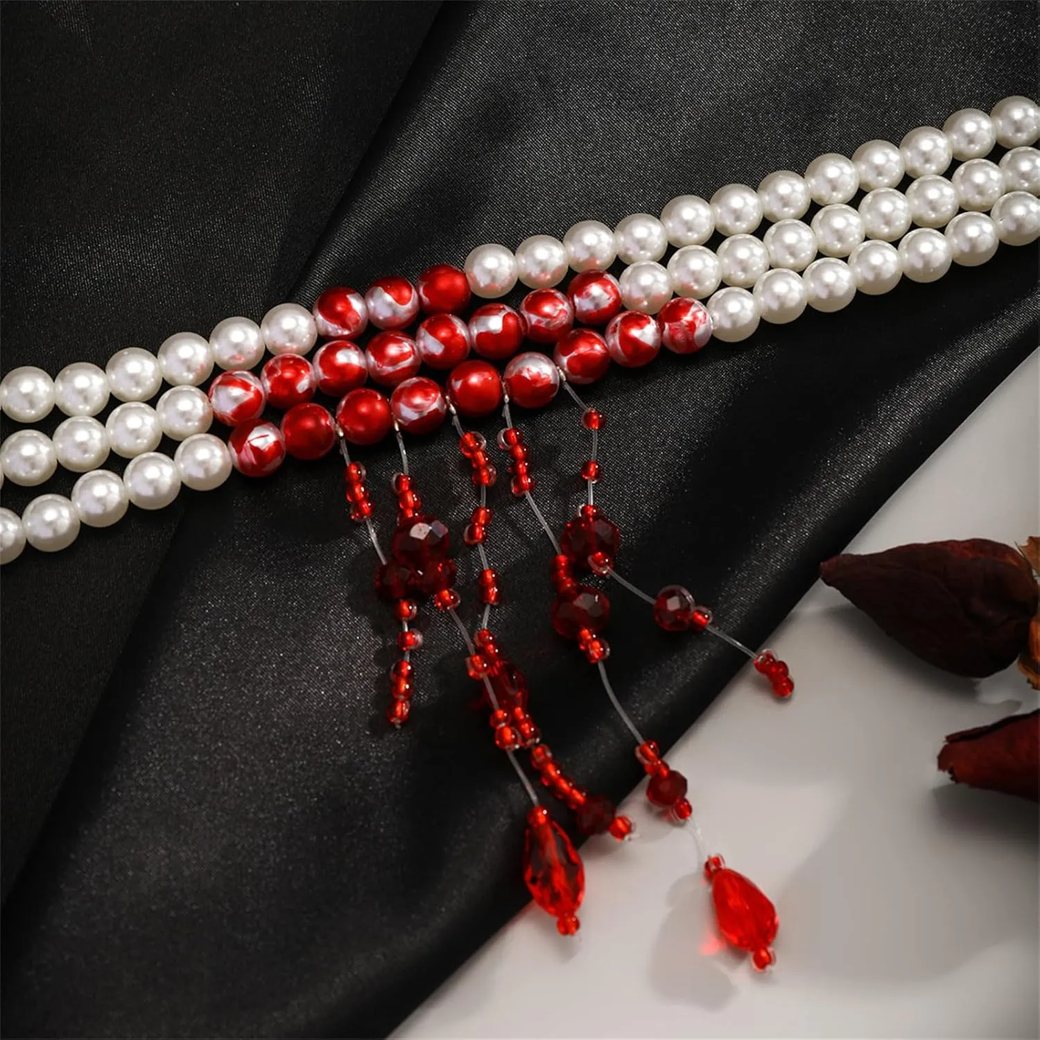 Gothic Blood Pearl Necklace for Women, Adjustable Dripping Blood Choker Layered Bleeding Pearls Necklaces Punk Bloody Tassel Clavicle Halloween Jewelry