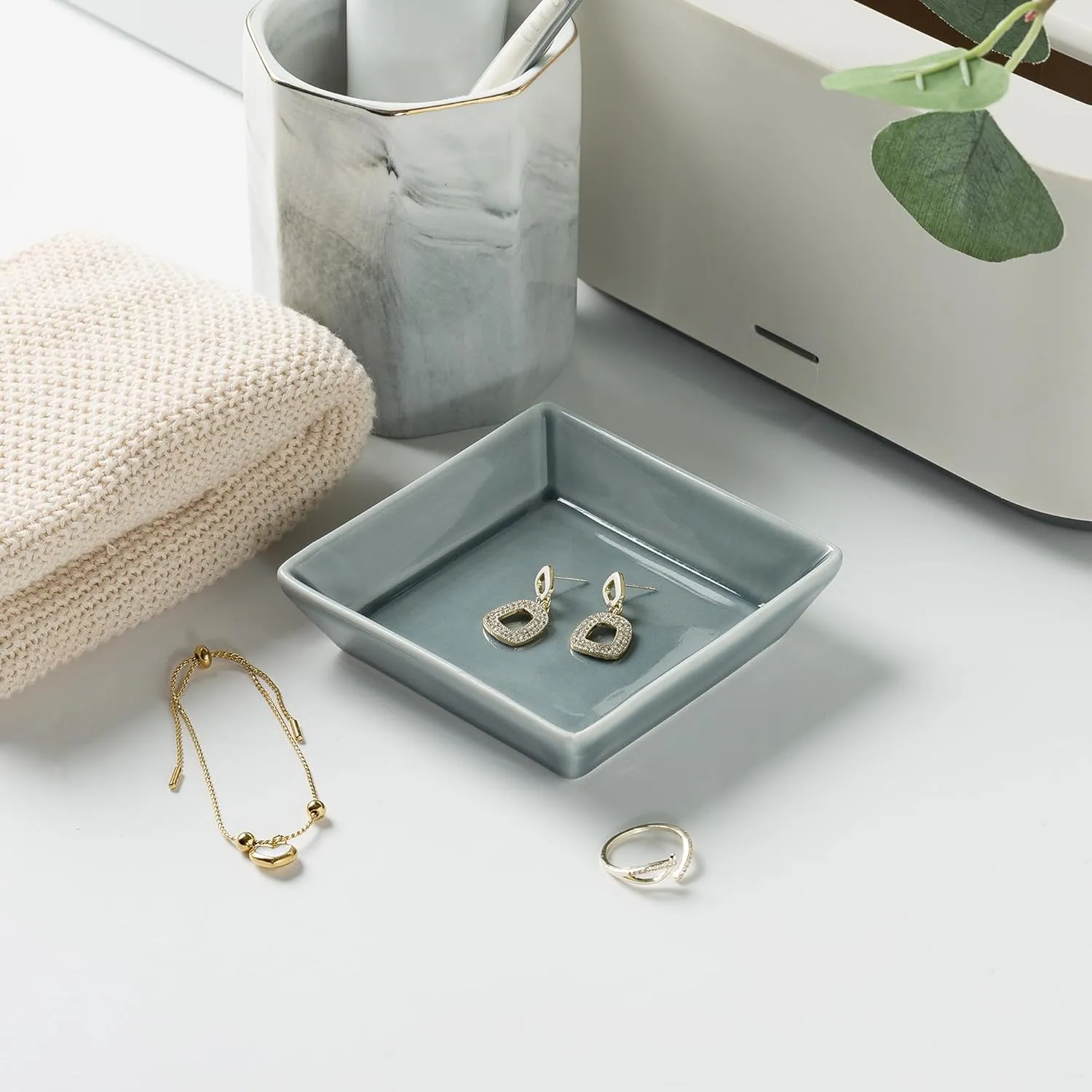 Jewelry Dish Tray, Ring Dish, Ceramic Trinket Tray, Key Bowl, Decorative Plate for Earrings Necklaces Watch, for Friends Sisters Daughter Mother (Square Blue)