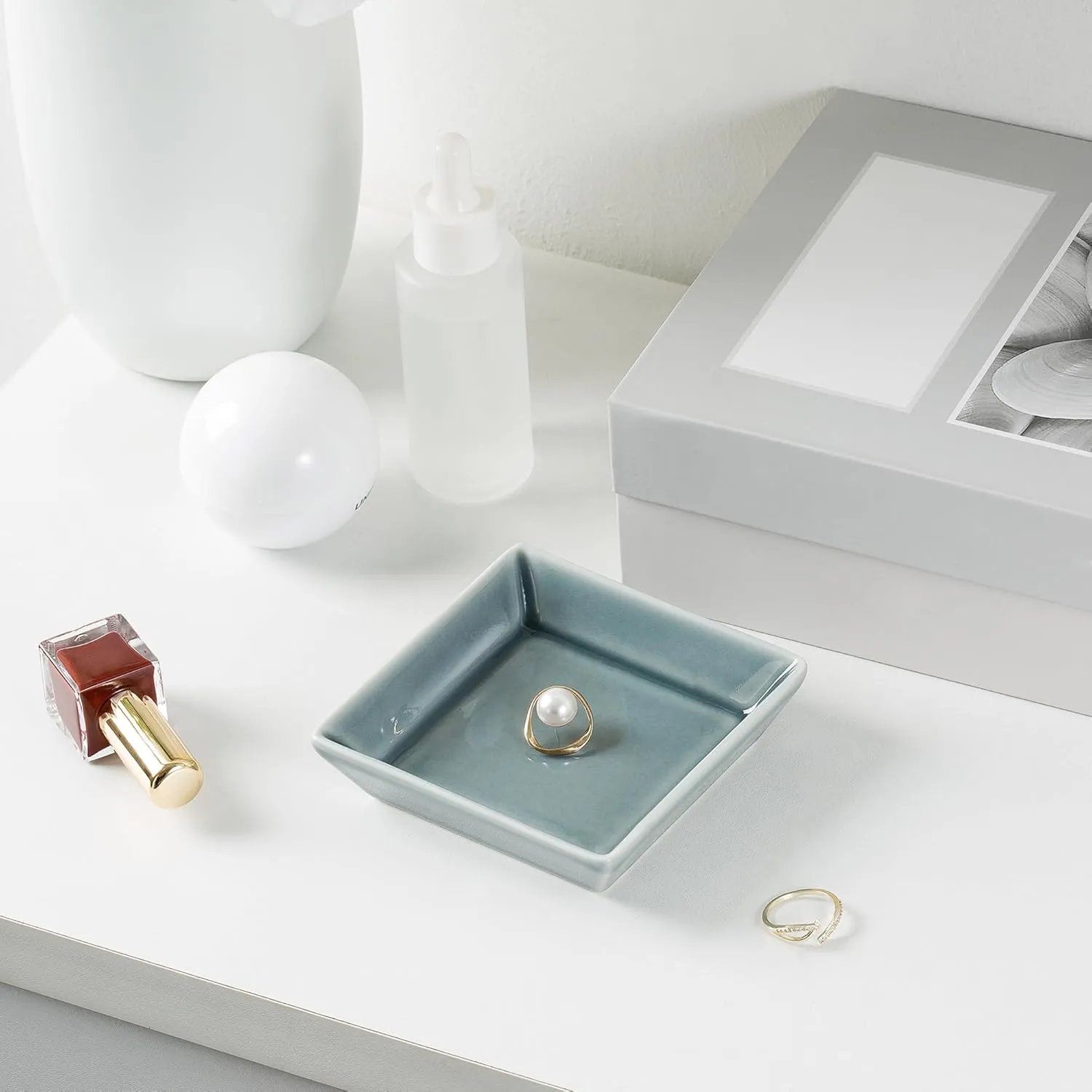 Jewelry Dish Tray, Ring Dish, Ceramic Trinket Tray, Key Bowl, Decorative Plate for Earrings Necklaces Watch, for Friends Sisters Daughter Mother (Square Blue)