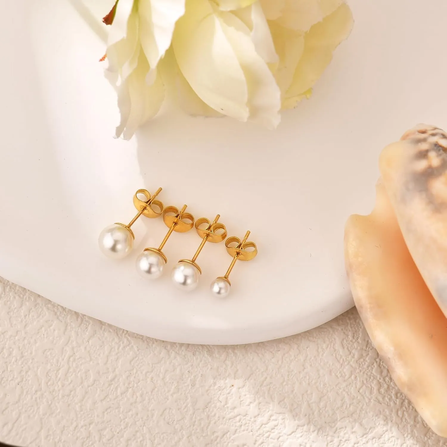 JINERA 5 Pairs Stud Earrings for Women 14K Plated Gold/Silver Pearl Ball Small Stud Earrings Set Cartilage Piercing Hypoallergenic Lightweight Flatback Earrings Jewelry Gifts for Women