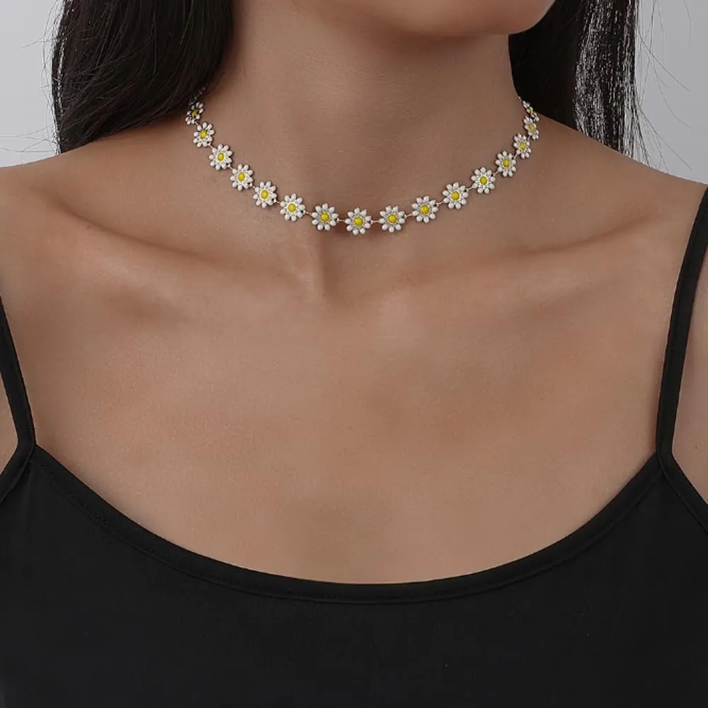 Long tiantian Daisy Necklace for Women Charm Necklace Pretty Summer Necklaces Princess Daisy Costume Flower Choker Necklace Spring Necklace for Women Trendy 2025