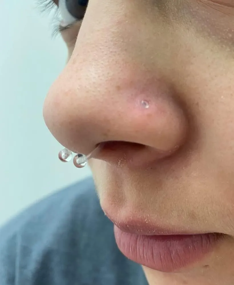 Longita Clear Nose Studs Clear Nose Rings for Work Clear Nose Piercing Plastics Nose Retainer for Surgery Nose Ring Spacers Nose Rings Retainer Septum Retainer Clear Lip Rings Plastic Earrings Studs