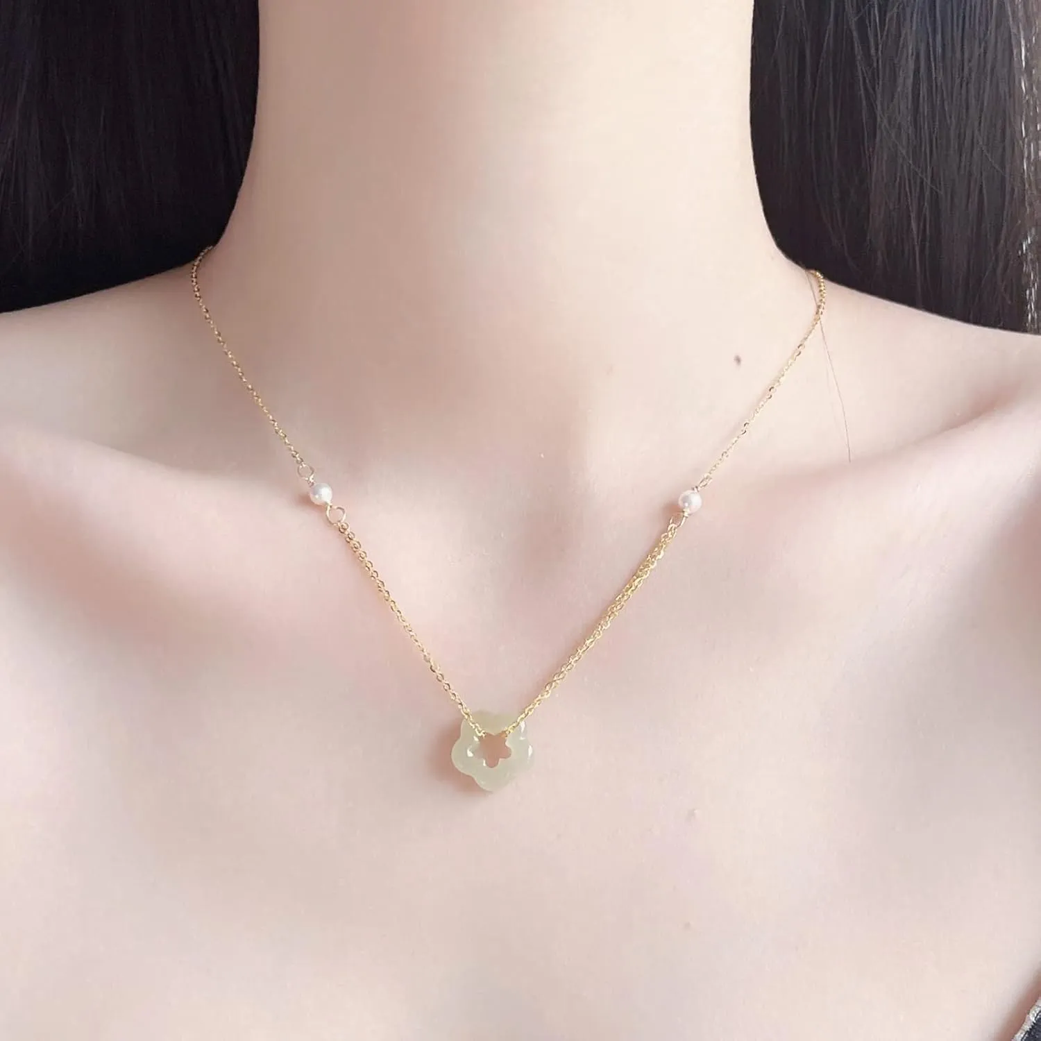 Natural Flower Jade Necklaces for Women, Dainty Freshwater Pearl & Jade Pendant for Women, Lucky Green Jade Jewelry Chain for Women Lover Her (925 Sterling Silver with Gold Plated)