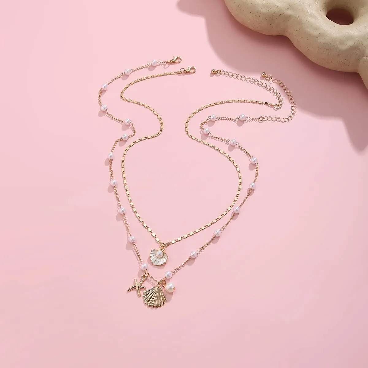 Natural Shell Necklace Handmade Seashell Turtle Starfish Adjustable Pearl Choker Necklace for Women Layered Pearl Necklaces Summer Boho Hawaii Beach Holiday Jewelry