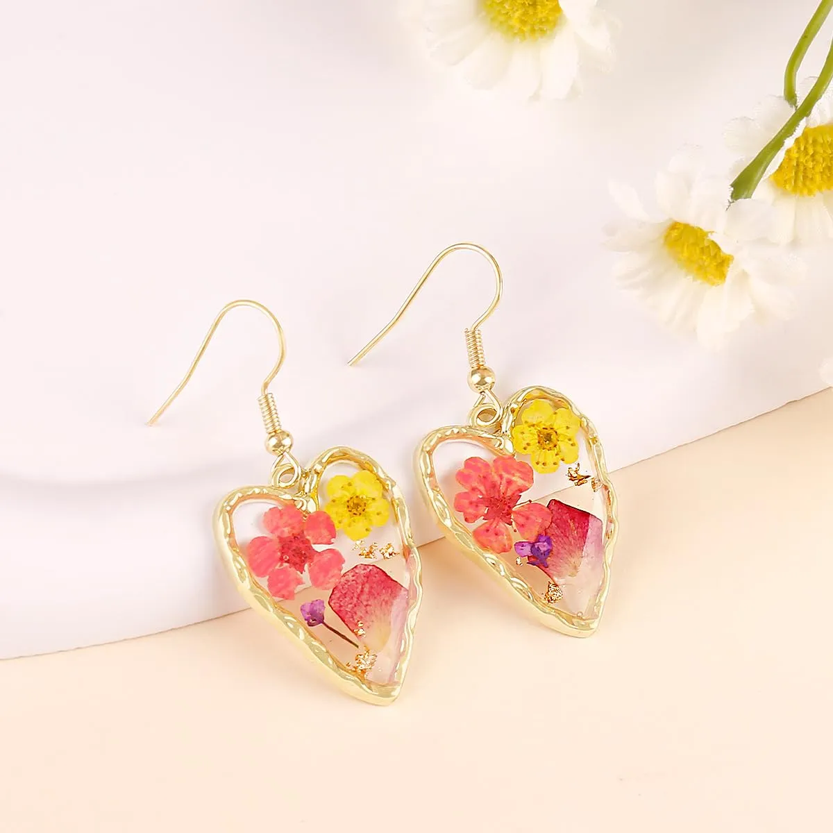 Personalized Handmade Wildflower Earrings Pressed Resin Dry Flowers Gold Teardrop Earrings Drop Dangle Earring For Women Girls Gift for Woman (Color 8)