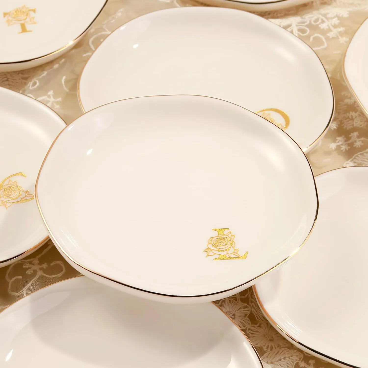 PUDDING CABIN Personalized Gifts for Women, Jewelry Dish Tray, Ceramic 4.3inch Initials Ring Dish with Rose Gold, (R)