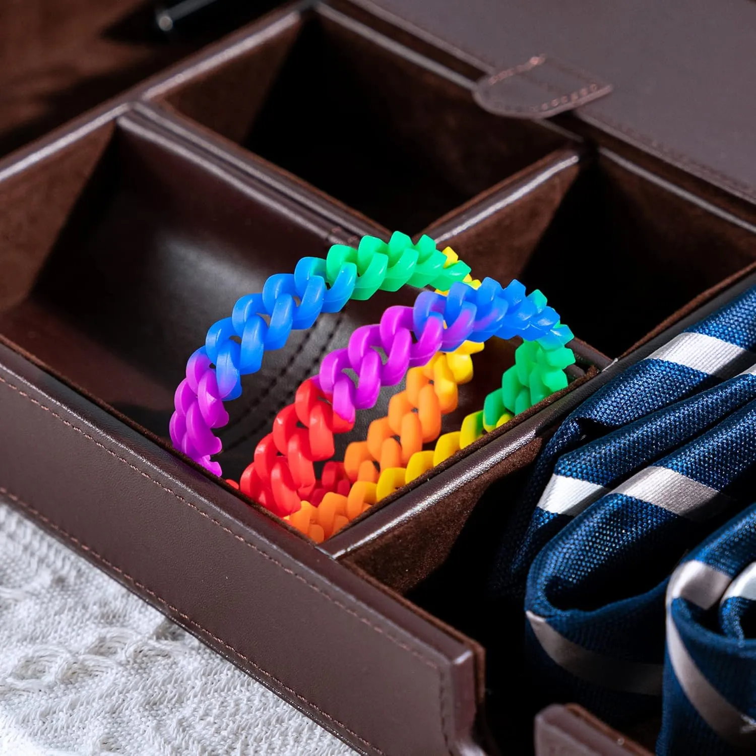 Rainbow/Bisexual Chain Link Silicone Pride Pack Bracelets - LGBTQ  Accessories for Women & Men - Perfect for Pride Month, Parade and Fundraisings