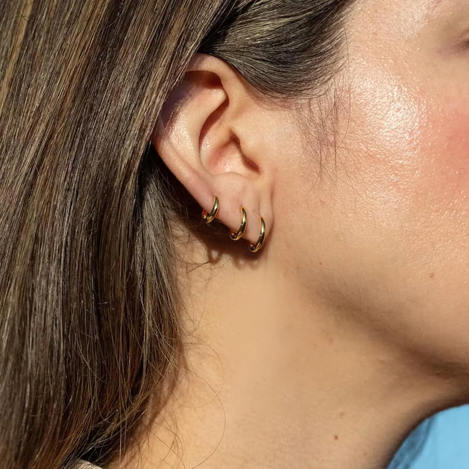 Small Hoop Earrings for Women Men 14k Real Gold Plated Huggie Hoop Earrings for Cartilage Helix Hypoallergenic Surgical Stainless Steel Earrings 6/8/10/12mm Thin Gold Hoops Set for Girls (2.0mm)
