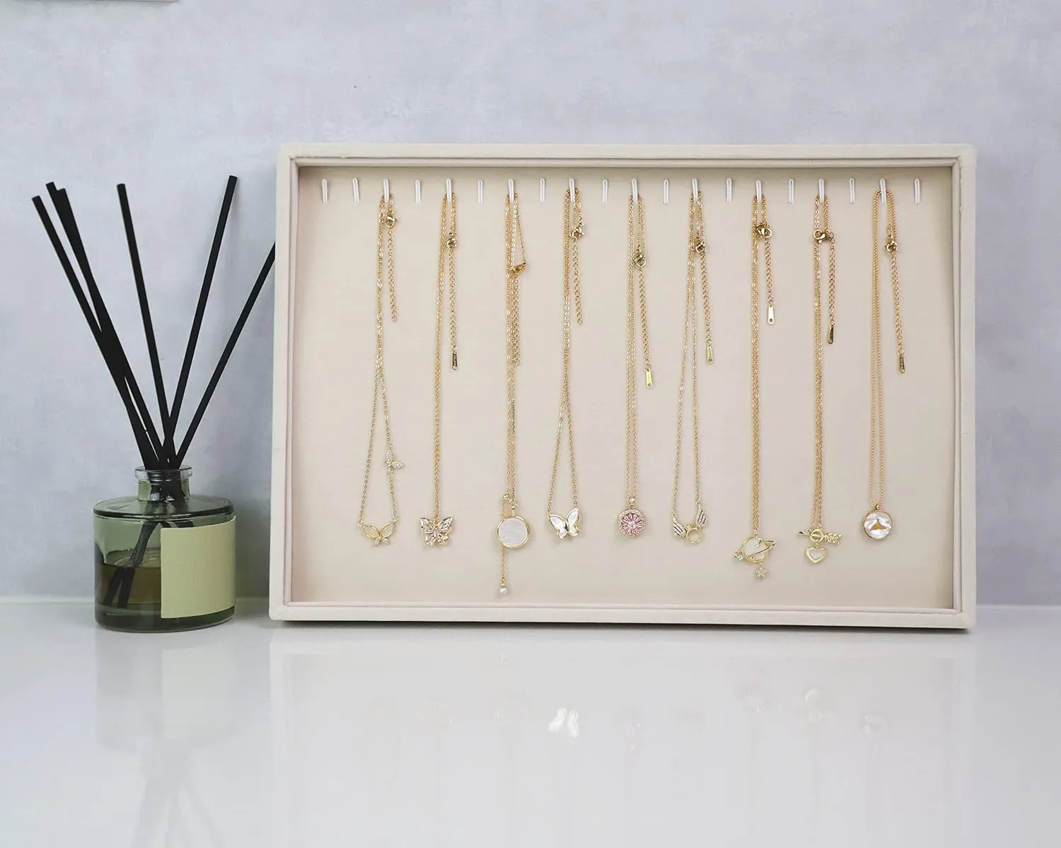 Stratalife Necklace Organizer Stackable Jewelry Organizer 20 Hooks Large Jewelry Tray Necklaces Holder Bracelet Storage for Women Girls Velvet (Beige Necklace Tray)
