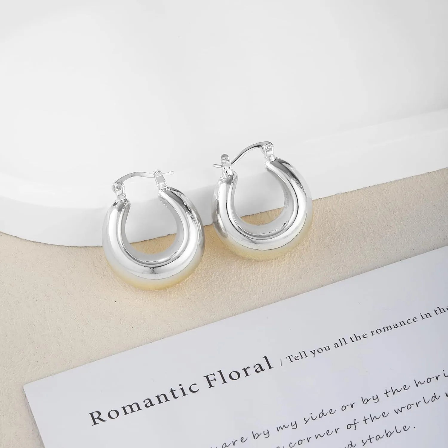 Tasiso Chunky Gold/Silver Hoop Earrings for Women, Dainty Earrings Lightweight Hollow Open Hoops Trendy Hypoallergenic Earrings Fashion Jewelry