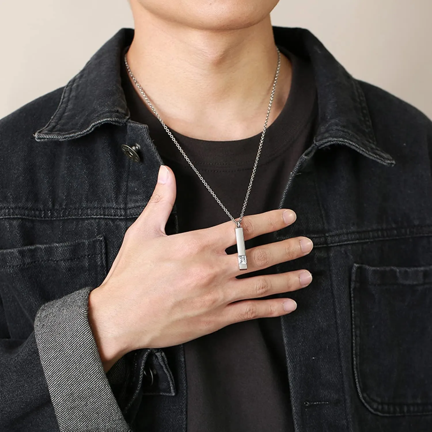 Urn Necklaces for Ashes Stainless Steel Bar Pendant Necklace Cube Memorial Ashes Necklace Crystal Cremation Urn Pendant for Men