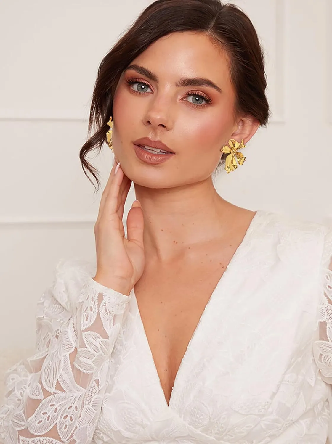 WOWORAMA Gold Statement Earrings for Women Gold Seashell Flower Earrings Boho Textured Ocean Wave Earrings Irregular Exaggerated Geometric Swirl Earrings